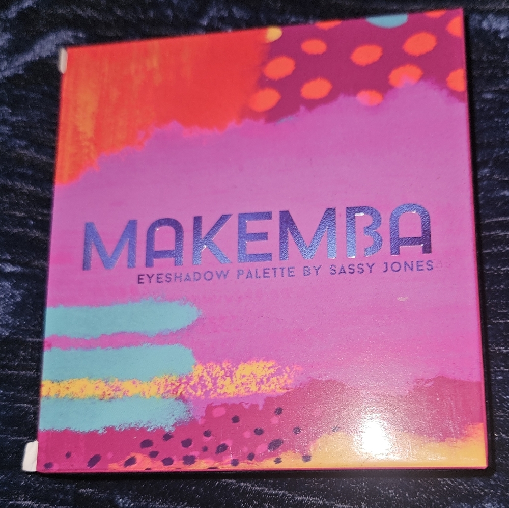 Sassy Jones Makemba Eyeshadow Palette - Bold Hues